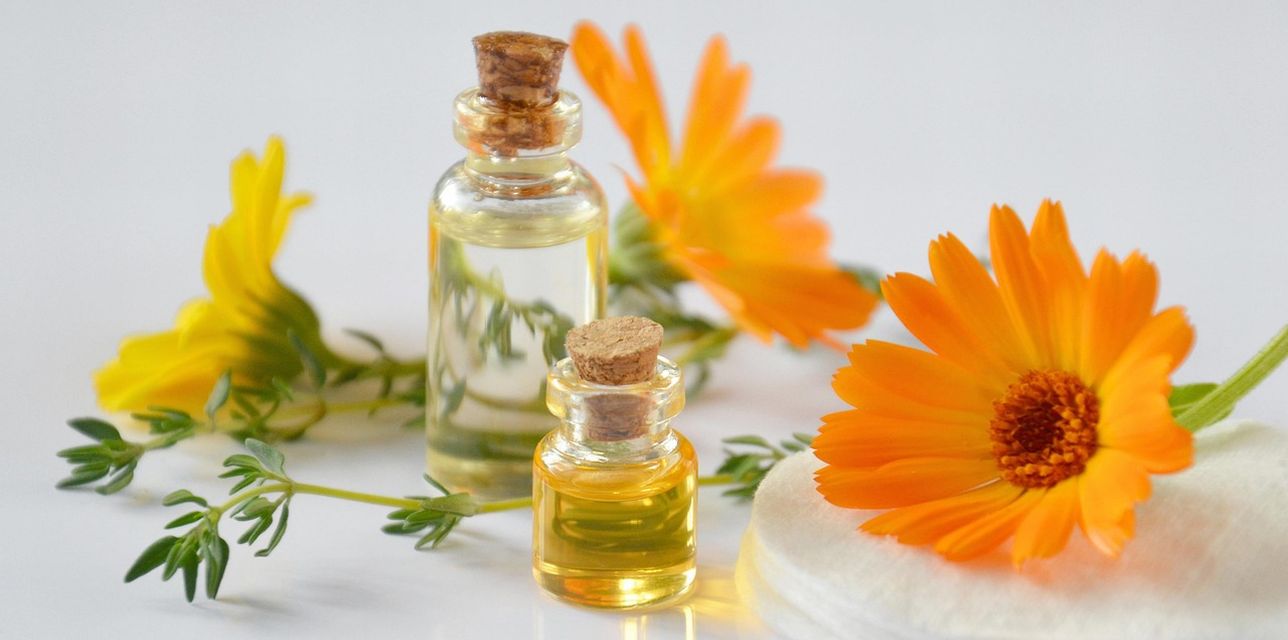 オイルクレンジングと乳化ケアのイメージ写真