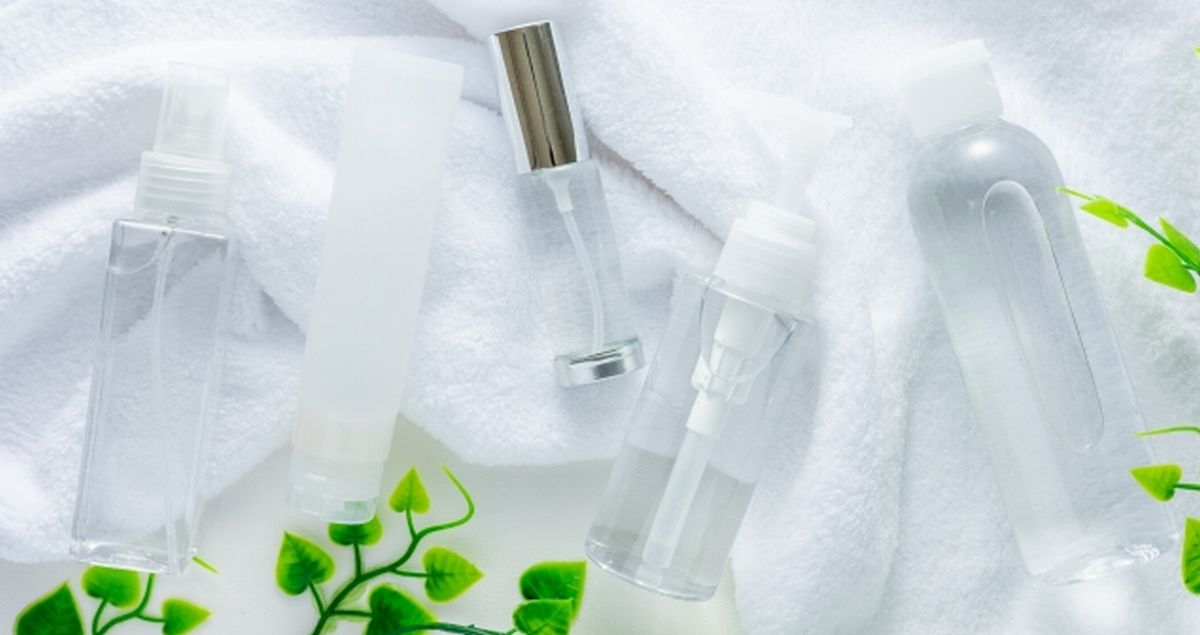 温泉水のやさしさで肌をうるおす乳液のイメージ