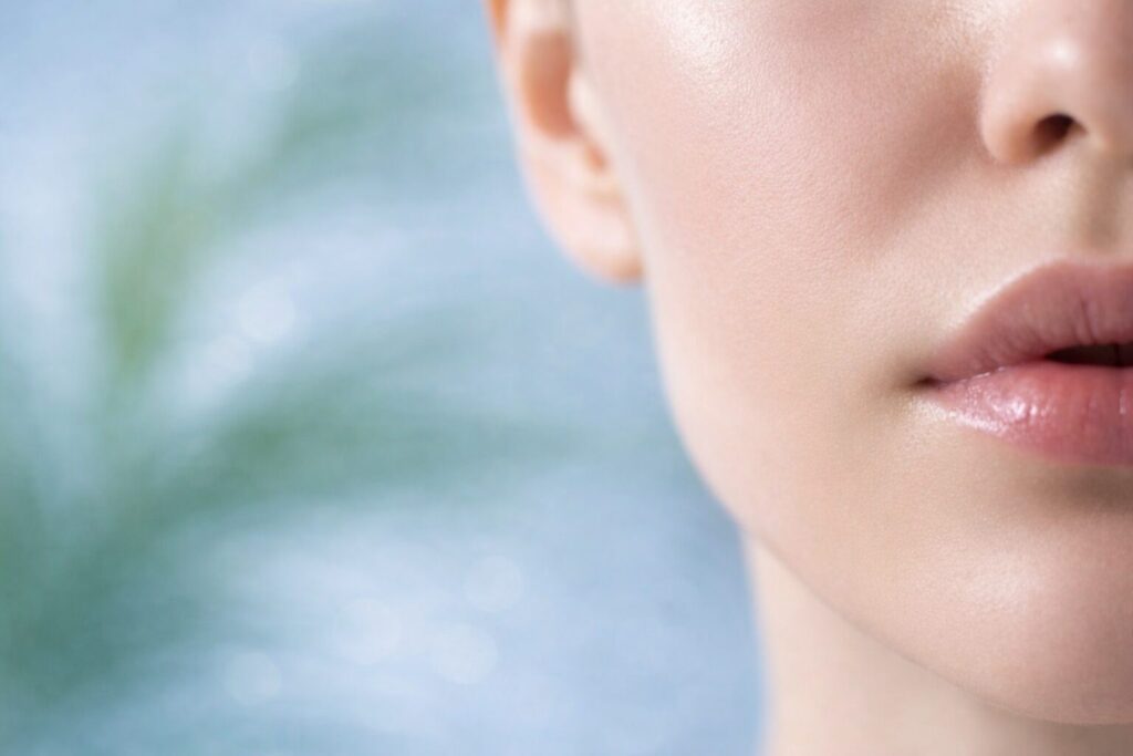 40代黒ずみ毛穴の変化をイメージした頬の質感ビジュアル